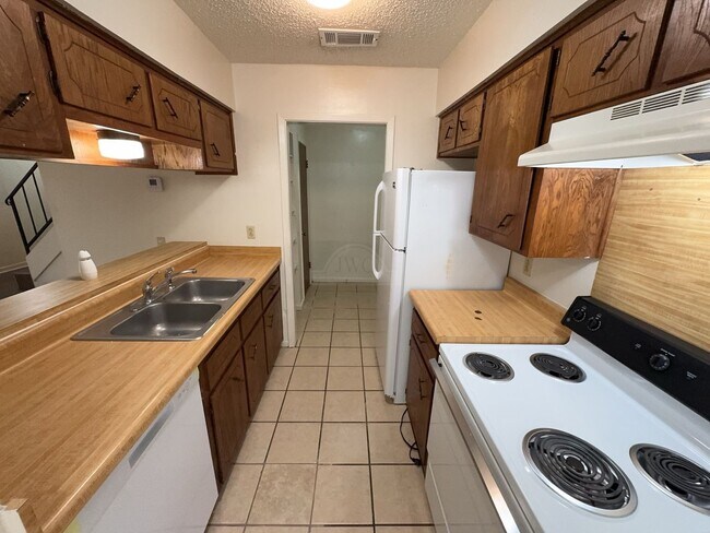 1204 Covey Ln Unit 1204 Covey Unit A