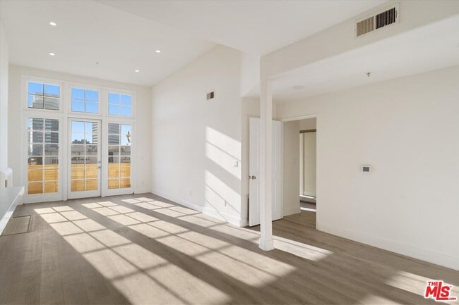 Photo - 1225 Armacost Ave Unit 304