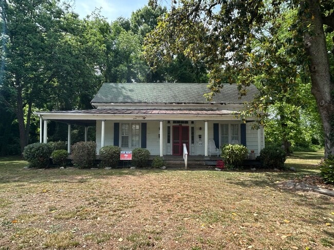 Building Photo - 318 S Limestone St Unit Limestone Duplex A