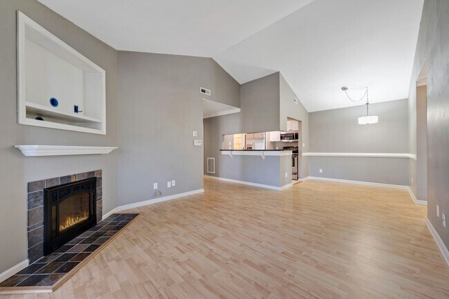 Photo - AVAILABLE NOW! Clean and comfortable 2 bed...