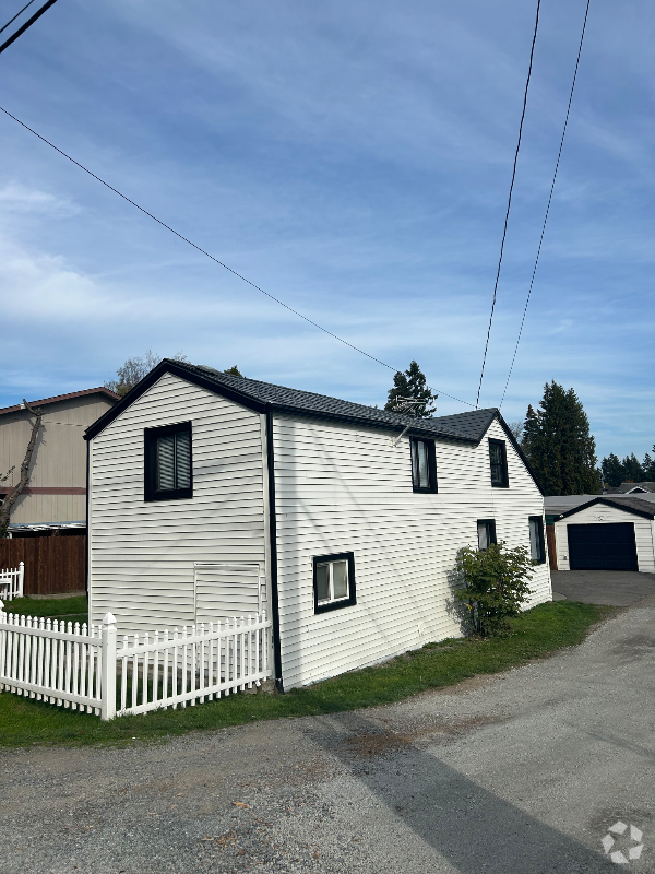 Building Photo - 7107 Wetmore Ave Rental