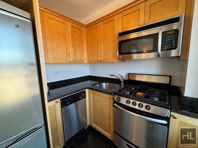 Photo - Christopher Street Unit 11E