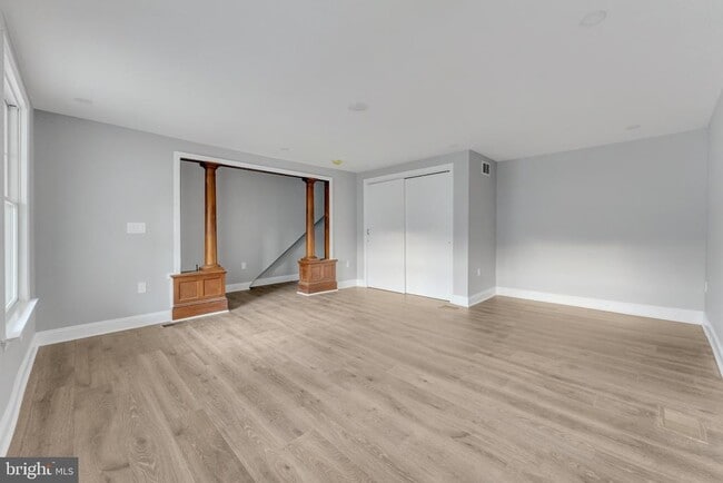 Photo - 15 N Main St