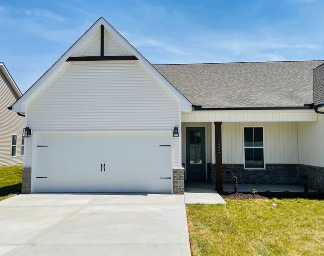 Building Photo - 2-Bedroom Townhome in Lenoir City