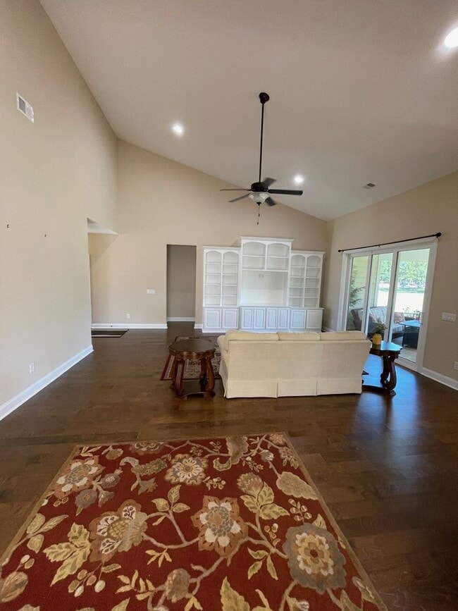 Photo - Beautiful Home in Hilton Head Lakes - Opti...