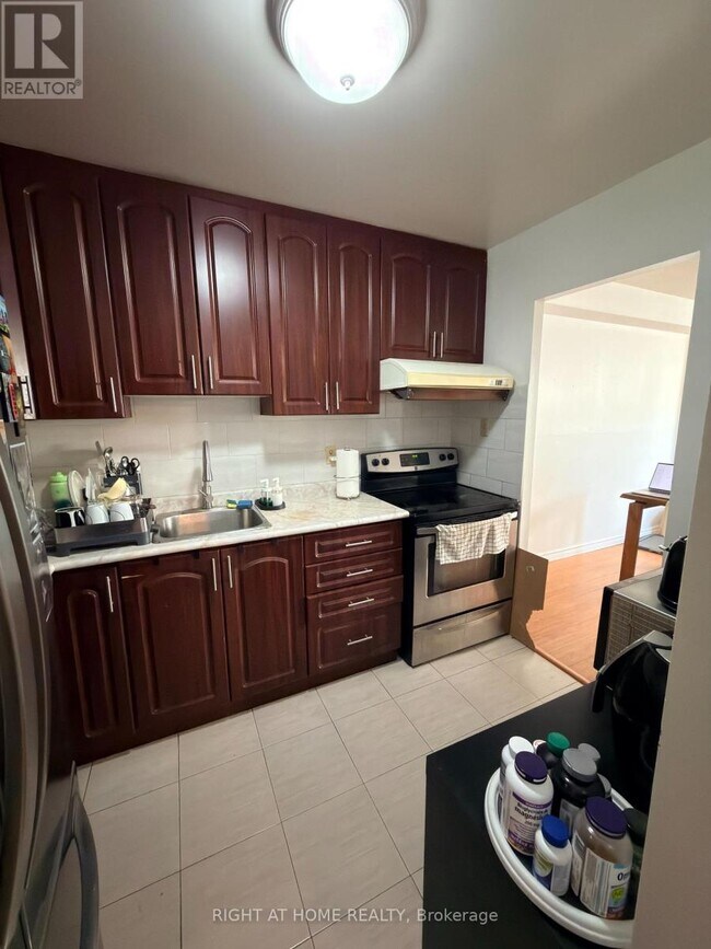 Photo - 2500 Bridletowne Cir Unit #208