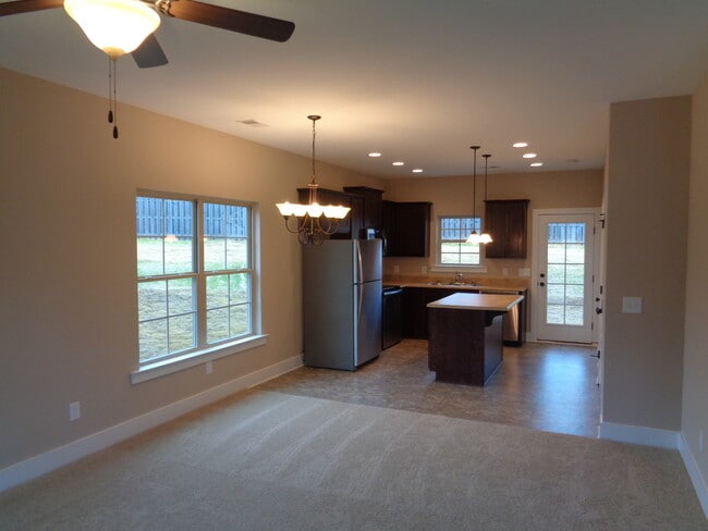 Photo - Town home for rent! Available to View with 48 Hour Notice!!!