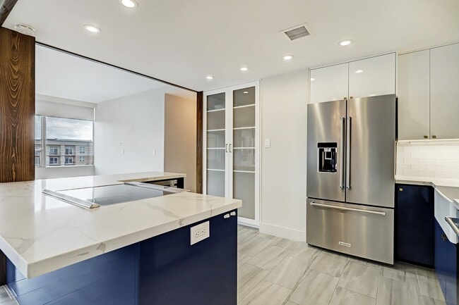 Photo - 2701 Westheimer Rd
