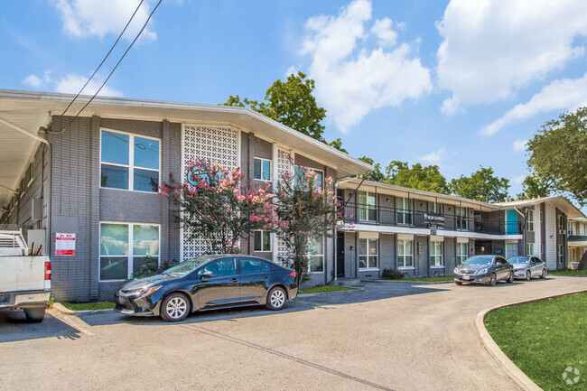 Building Photo - Gaston Commons Rental