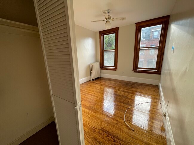 Photo - 338 K St Unit 1
