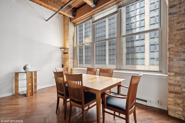 Photo - 540 N Lake Shore Dr Casa