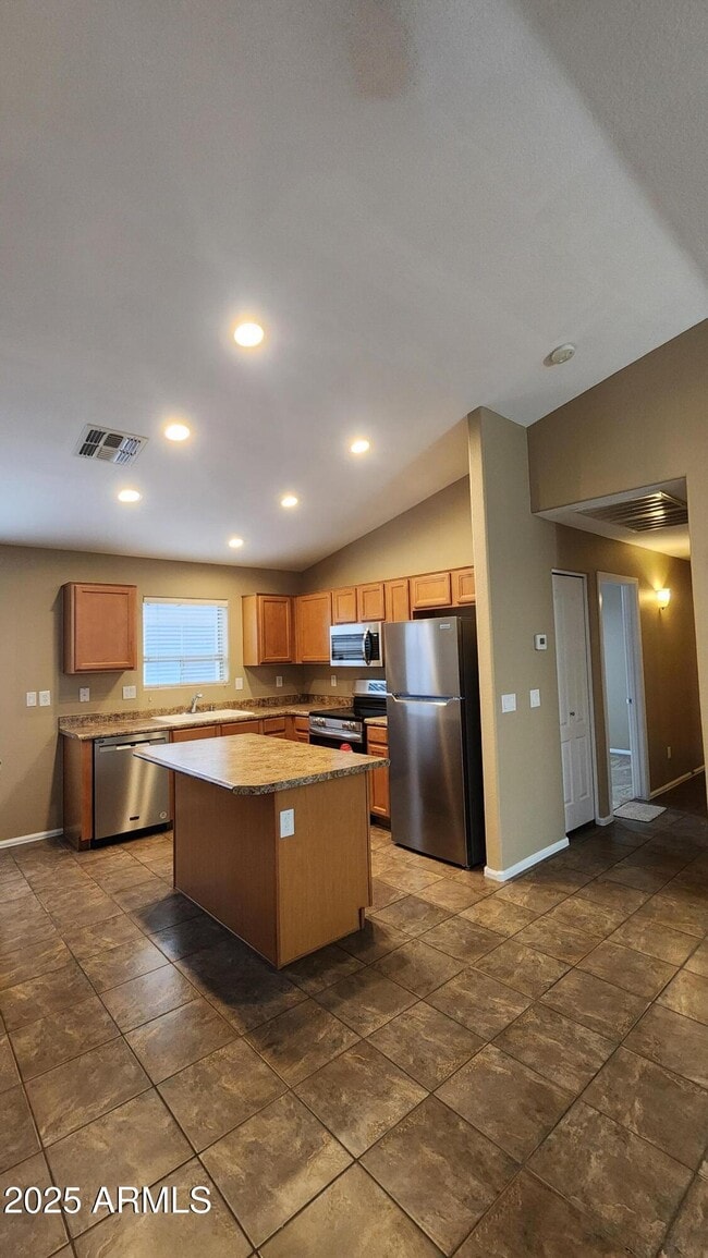 Photo - 42539 W Hillman Dr