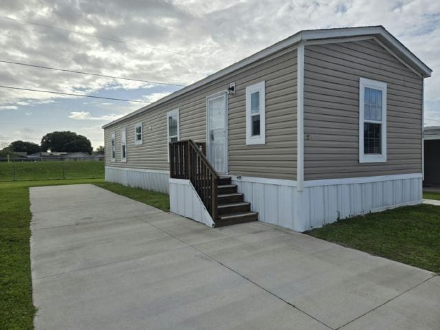 Building Photo - 64 Stebbins Dr