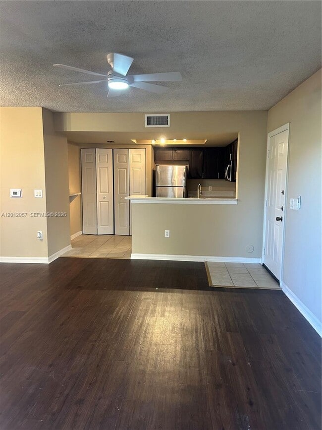 Photo - 4151 N Haverhill Rd Unidad 1514