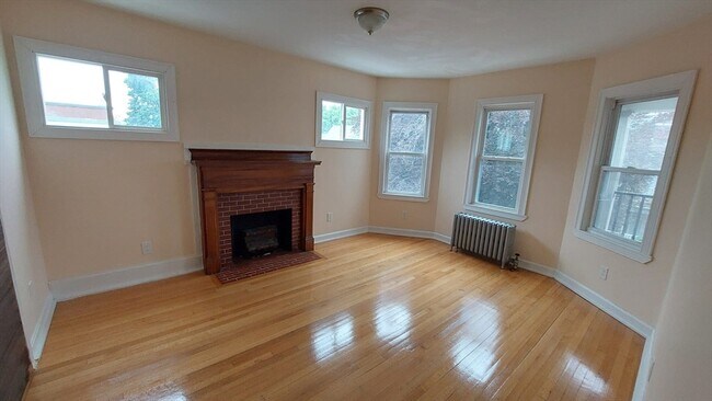 Photo - 52 Nixon St Unit 2