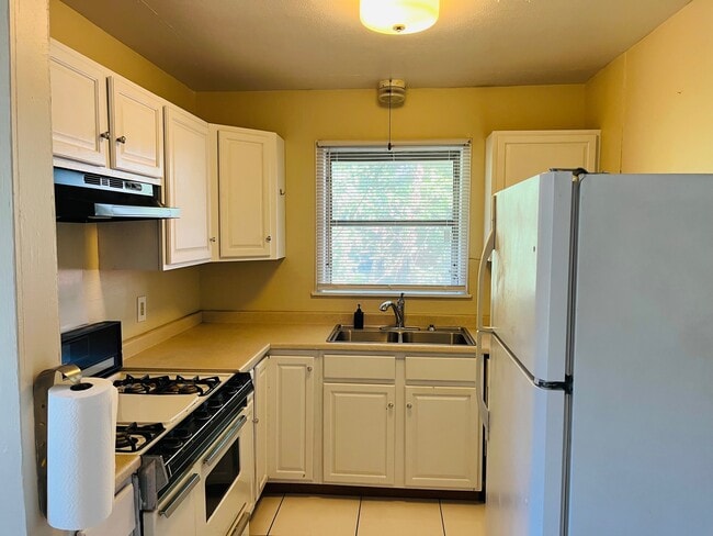 Photo - 308 Alexander Rd