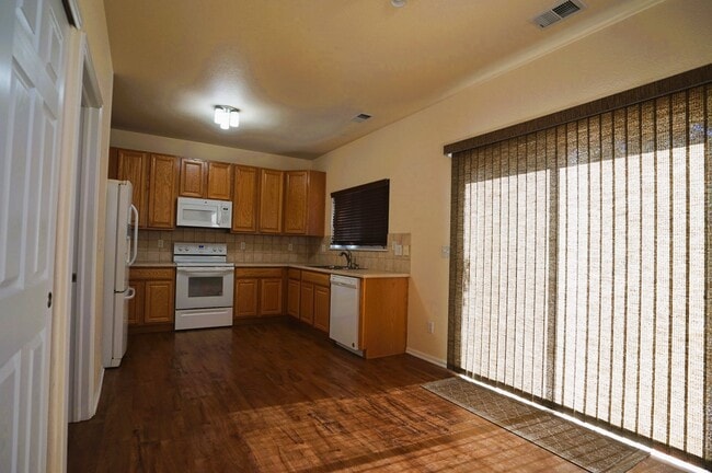 Photo - 3460 E 140th Ave