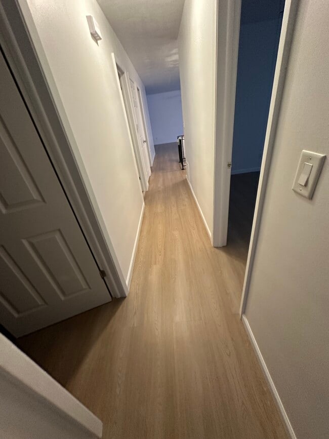 Photo - 12 Imperial Dr