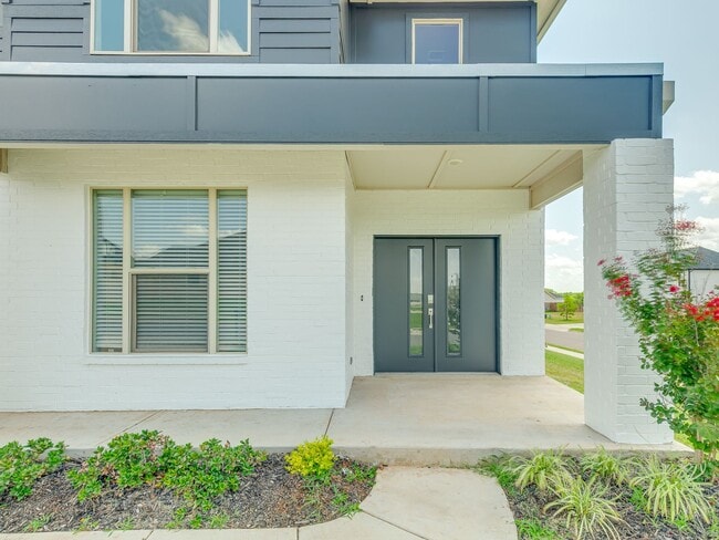 Photo - Beautiful New Construction Home in Edmond/...