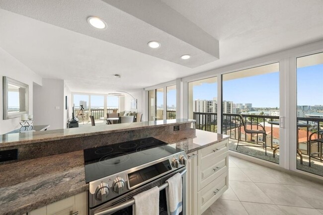 Photo - 400 Island Way Unidad 901