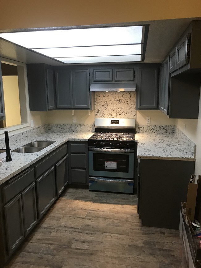 Photo - 8092 Larson Avenue