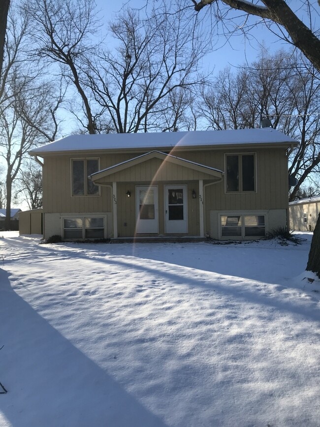 Building Photo - SouthSide Duplex Rental