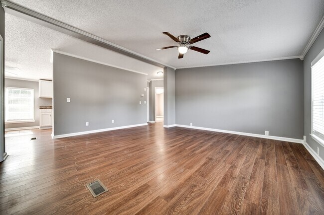 Photo - 1128 Drew Rd