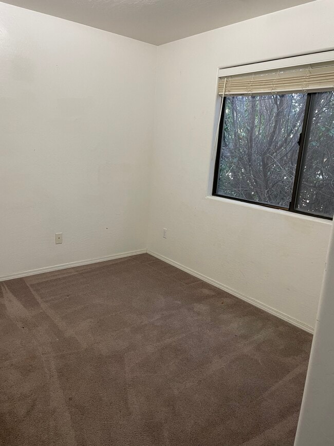 Building Photo - 7100 E Dodge Cir Unit 2