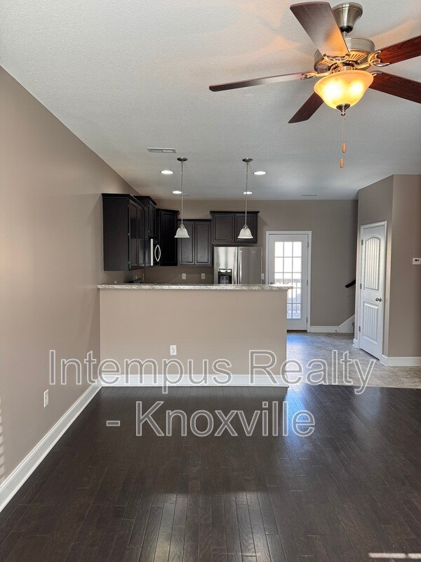 Photo - 2415 Flannery Way