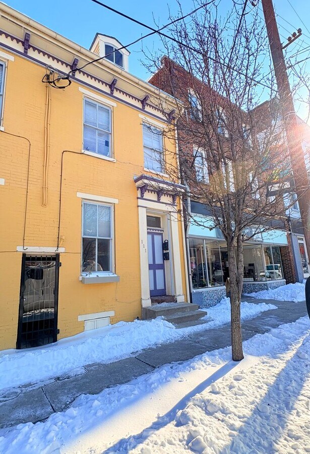 Photo - 111 S Duke St Unidad 1