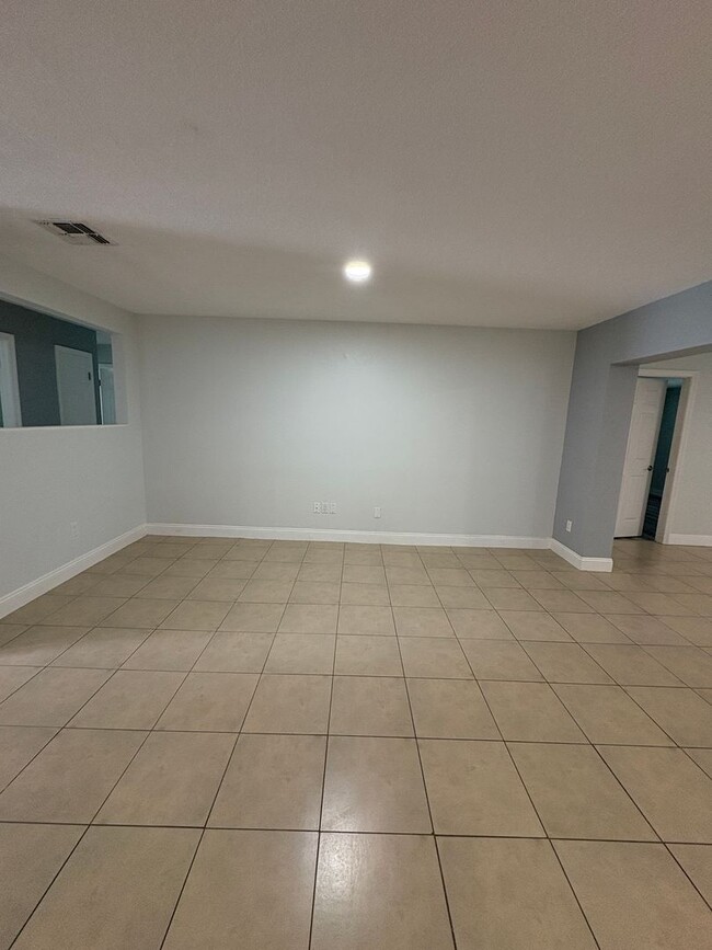 Photo - Beautiful 3 Beds 2 Baths home