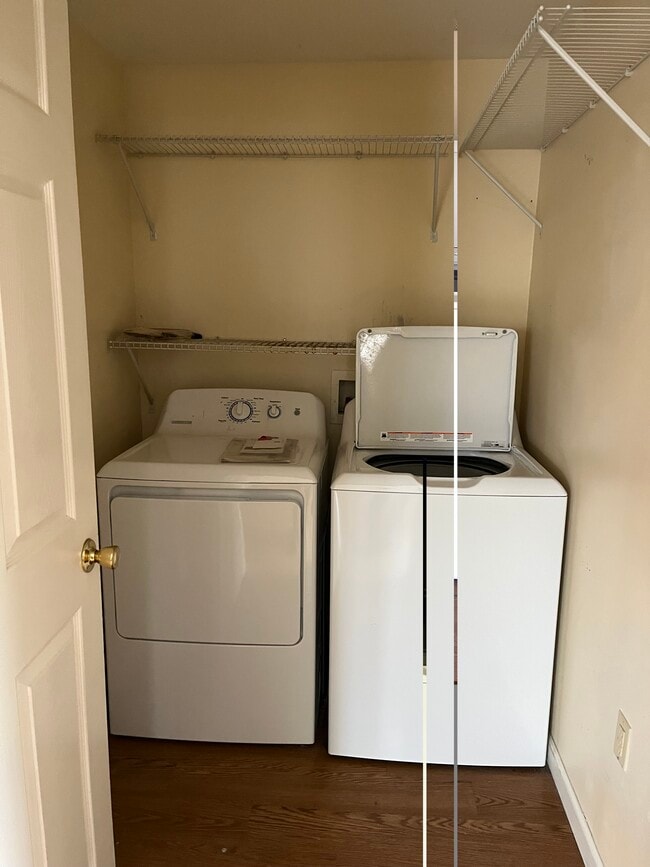 Photo - 557 Postal St