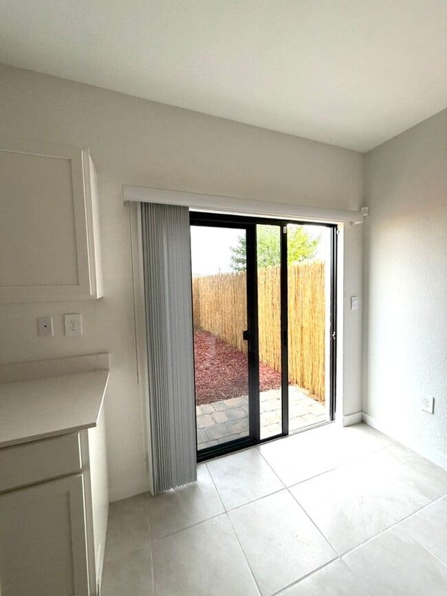 Photo - 1466 NE 3rd Ave