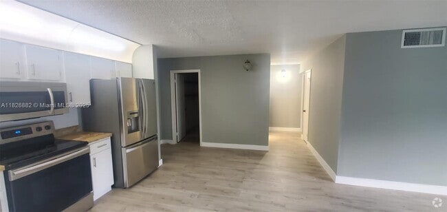 Building Photo - 14840 Naranja Lakes Blvd Unit C1C Rental