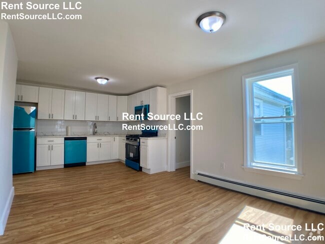 Building Photo - 69 Florence St Unit 3 Rental