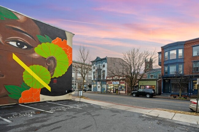 Photo - 1006 N 3rd St Unidad 4