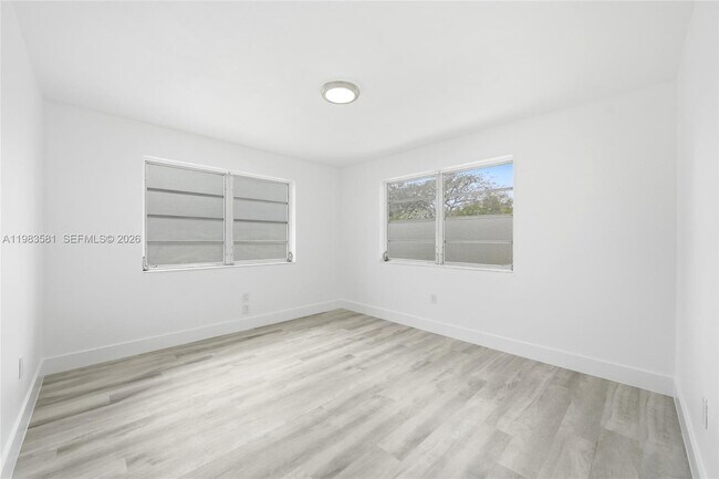 Photo - 1781 SW 13th St