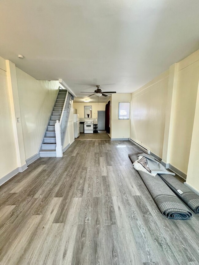 Spacious 3 Bed North Philadelphia Home | S... - Spacious 3 Bed North Philadelphia Home | S...