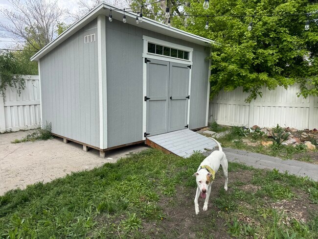 Photo - 1147 E Blaine Ave Unit Rear