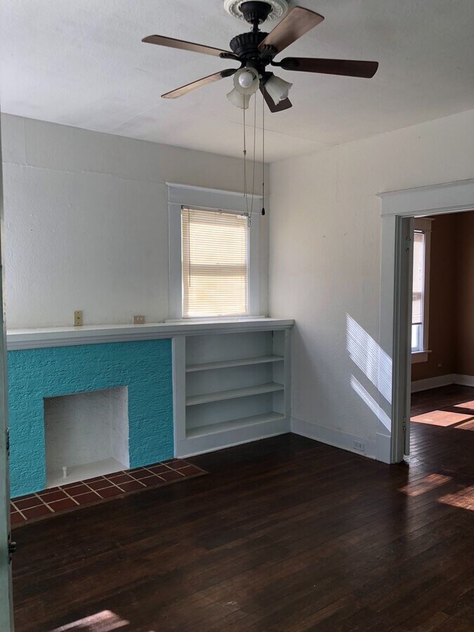 Duplex Bungalow in the heart of Broadmoor Rental House Rental in