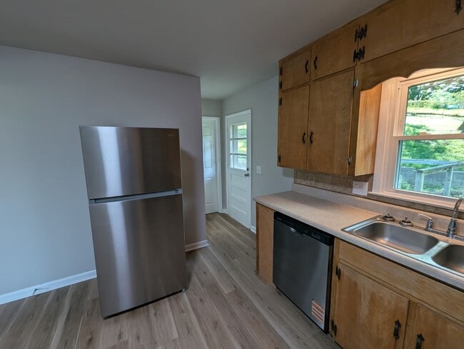 Photo - 5412 Anah St