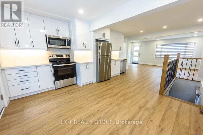 Photo - 250 Ashley St