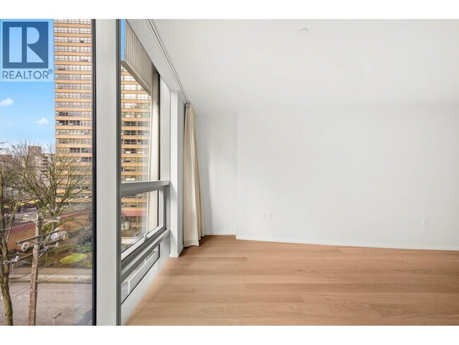 1568 Alberni St Unit 60X