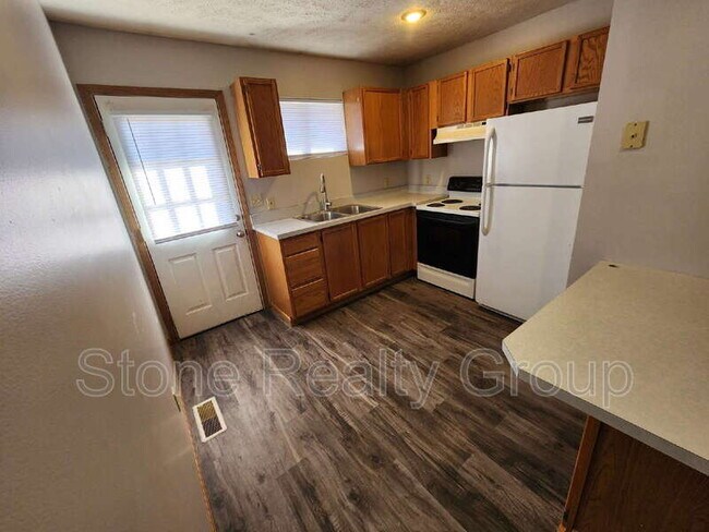 Photo - 700 S 7th St Unit B