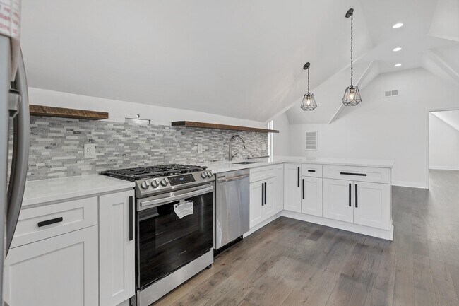 Photo - 208 Shippen St Unit Apt 3
