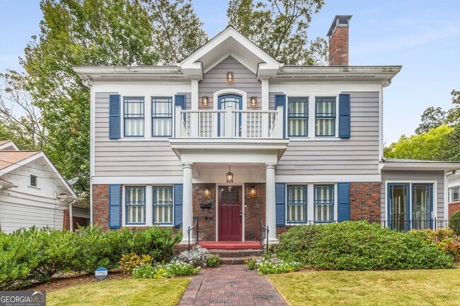 Building Photo - 656 Yorkshire Rd NE