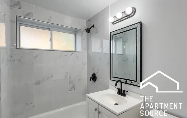 2754 W North Shore Ave Unit 2754 West North Shore Ave