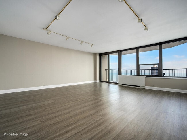 Photo - 1560 N Sandburg Terrace Unit 4104