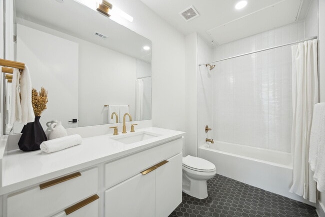 Guest House at 4907 Bryan