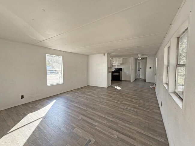 Photo - 260 Ponderosa Ln